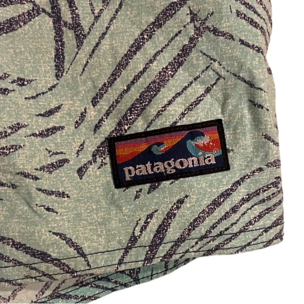 Patagonia Stretch Wavefarer Boardshorts size 32